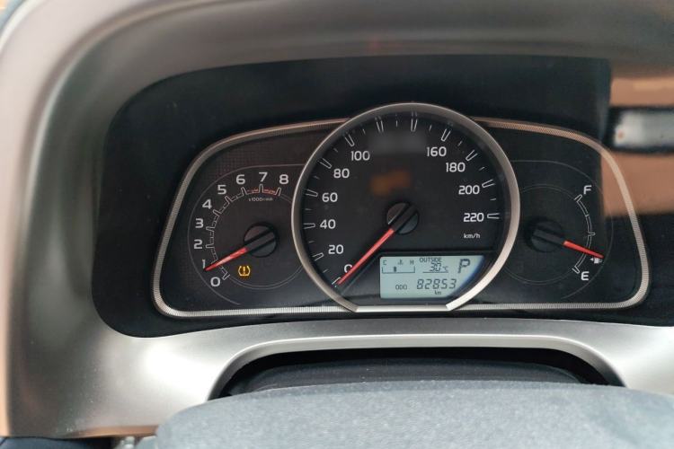 Used Toyota RAV4 2015 2.0L CVT Two-Wheel Drive Fashion Edition Instrument Cluster