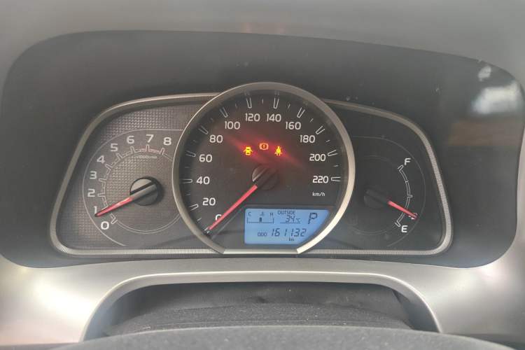 Used Toyota RAV4 2015 2.0L CVT Two-Wheel Drive Fashion Edition Instrument Cluster