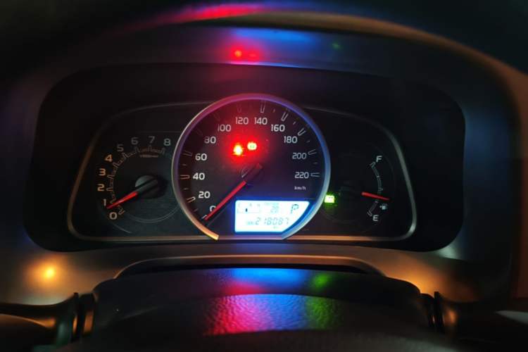 Used Toyota RAV4 2015 2.0L CVT Two-Wheel Drive Fashion Edition Instrument Cluster