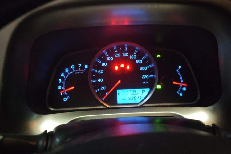 Used Toyota RAV4 2015 2.0L CVT Two-Wheel Drive Fashion Edition Instrument Cluster