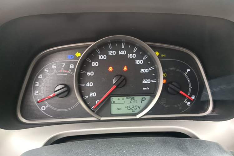 Used Toyota RAV4 2015 2.0L CVT Two-Wheel Drive Fashion Edition Instrument Cluster