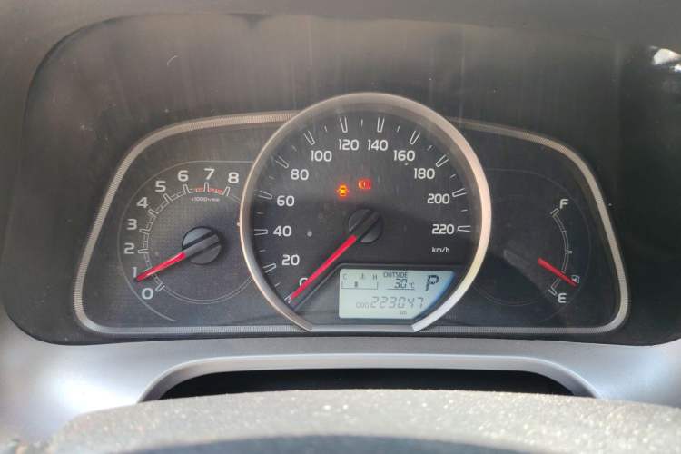 Used Toyota RAV4 2015 2.0L CVT Two-Wheel Drive Fashion Edition Instrument Cluster