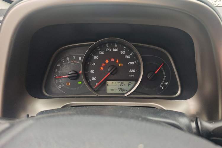 Used Toyota RAV4 2015 2.0L CVT Two-Wheel Drive Fashion Edition Instrument Cluster