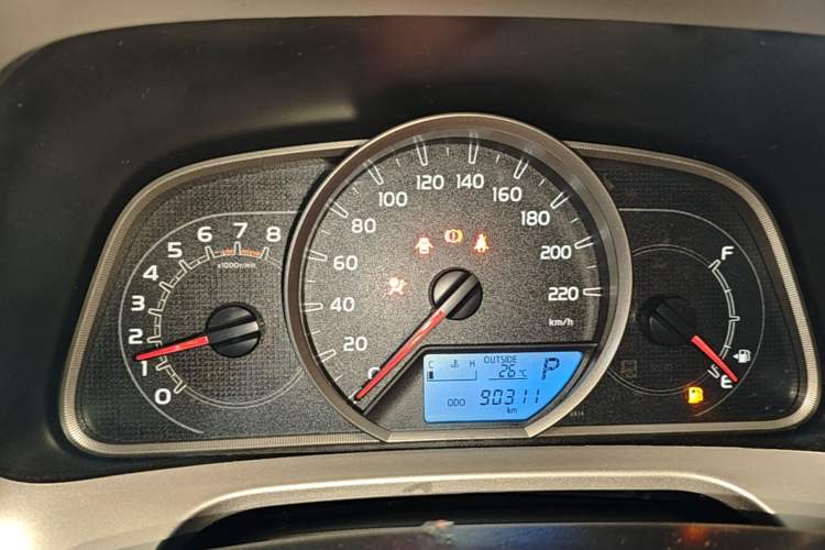 Used Toyota RAV4 2015 2.0L CVT Two-Wheel Drive Fashion Edition Instrument Cluster