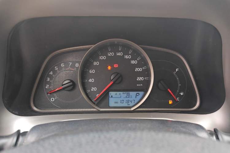 Used Toyota RAV4 2015 2.0L CVT Two-Wheel Drive Fashion Edition Instrument Cluster