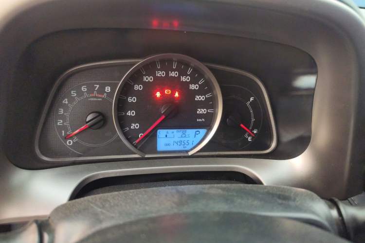 Used Toyota RAV4 2015 2.0L CVT Two-Wheel Drive Fashion Edition Instrument Cluster