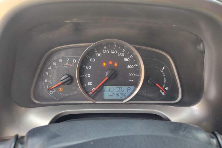 Used Toyota RAV4 2015 2.0L CVT Two-Wheel Drive Fashion Edition Instrument Cluster