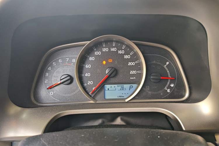 Used Toyota RAV4 2015 2.5L Automatic 4x4 Elite Edition Instrument Cluster