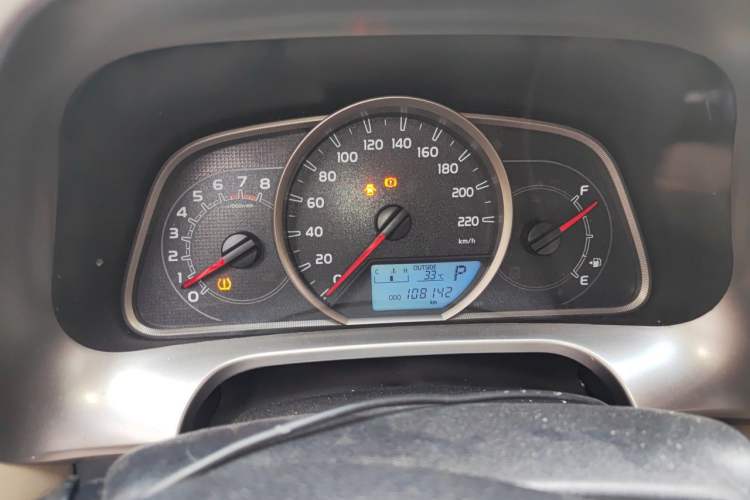 Used Toyota RAV4 2015 2.0L CVT Two-Wheel Drive Fashion Edition Instrument Cluster