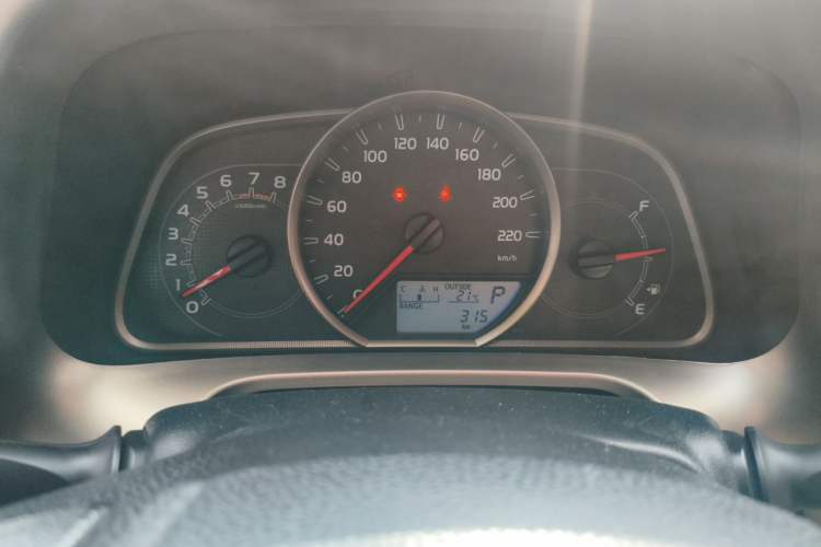 Used Toyota RAV4 2015 2.0L CVT Two-Wheel Drive Fashion Edition Instrument Cluster
