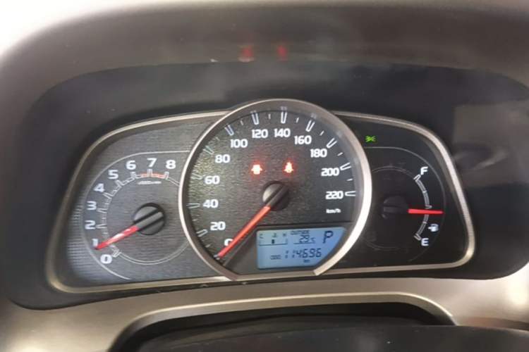 Used Toyota RAV4 2015 2.0L CVT Two-Wheel Drive Fashion Edition Instrument Cluster