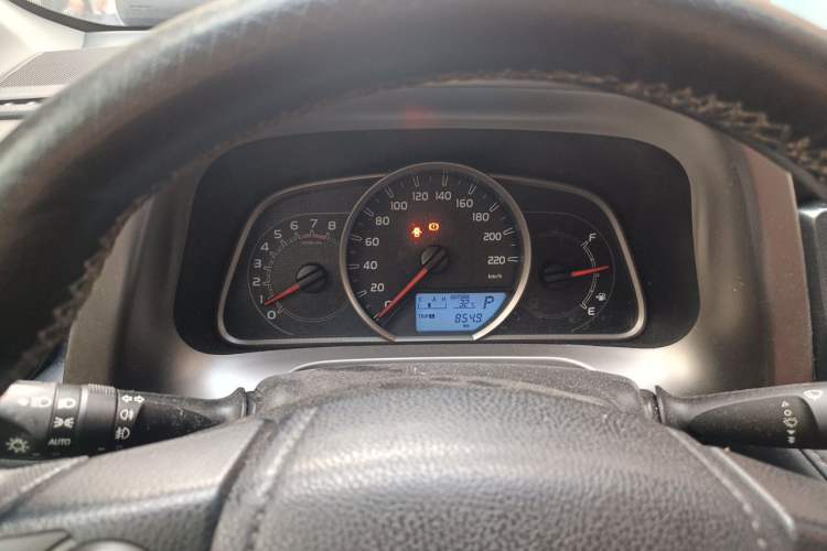Used Toyota RAV4 2015 2.0L CVT Two-Wheel Drive Fashion Edition Instrument Cluster