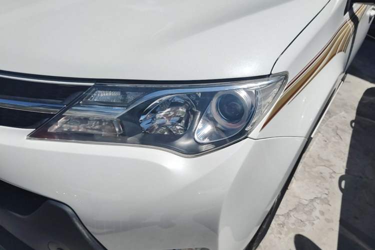 Used Toyota RAV4 2015 2.0L CVT Two-Wheel Drive Fashion Edition Left Front Headlight