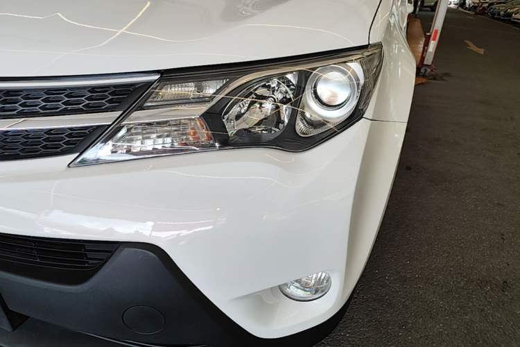 Used Toyota RAV4 2015 2.0L CVT Two-Wheel Drive Fashion Edition Left Front Headlight