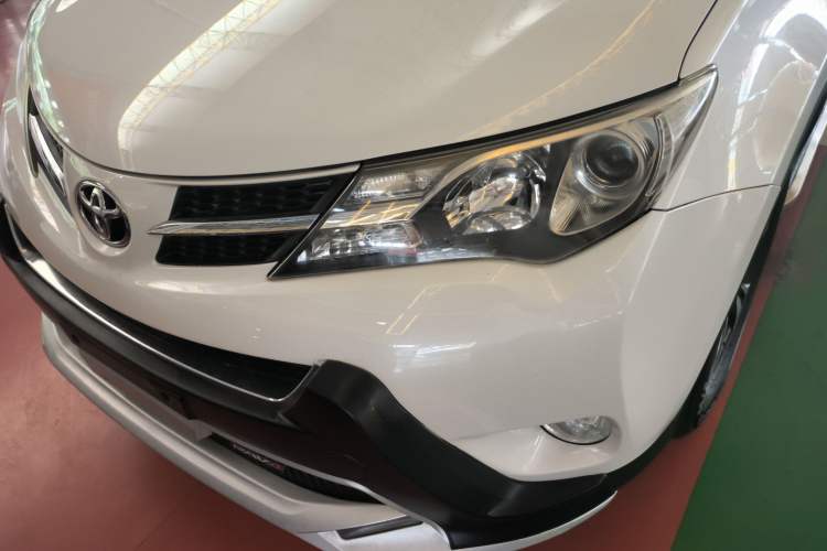 Used Toyota RAV4 2015 2.0L CVT Two-Wheel Drive Fashion Edition Left Front Headlight