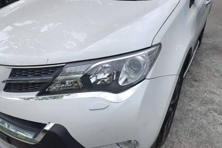 Used Toyota RAV4 2015 2.5L Automatic 4x4 Elite Edition Left Front Headlight