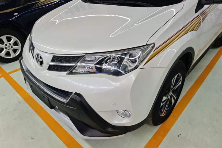 Used Toyota RAV4 2015 2.0L CVT Two-Wheel Drive Fashion Edition Left Front Headlight