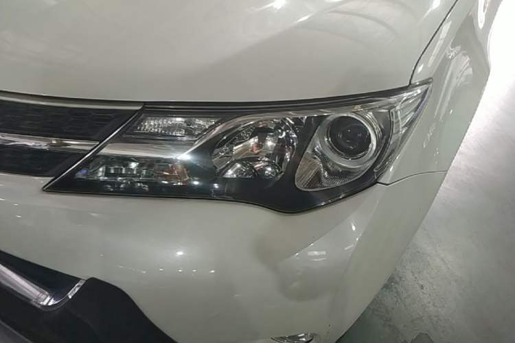 Used Toyota RAV4 2015 2.0L CVT Two-Wheel Drive Fashion Edition Left Front Headlight