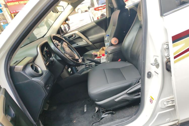 Used Toyota RAV4 2015 2.0L CVT Two-Wheel Drive Fashion Edition Left Front Seat