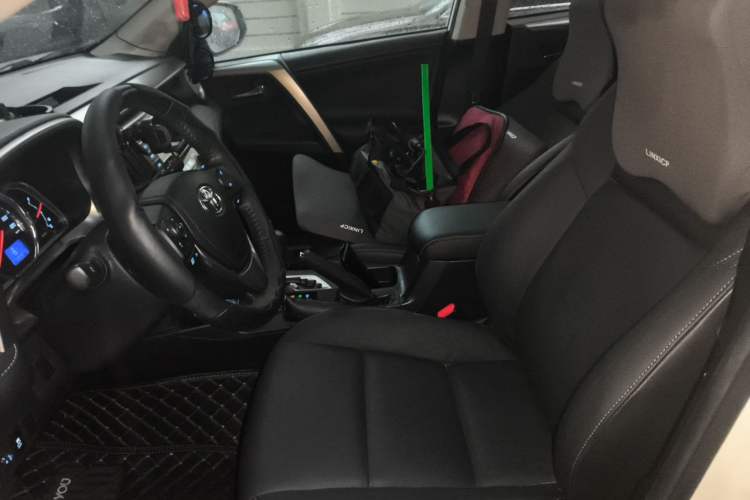 Used Toyota RAV4 2015 2.0L CVT Four-Wheel Drive New Edition Left Front Seat