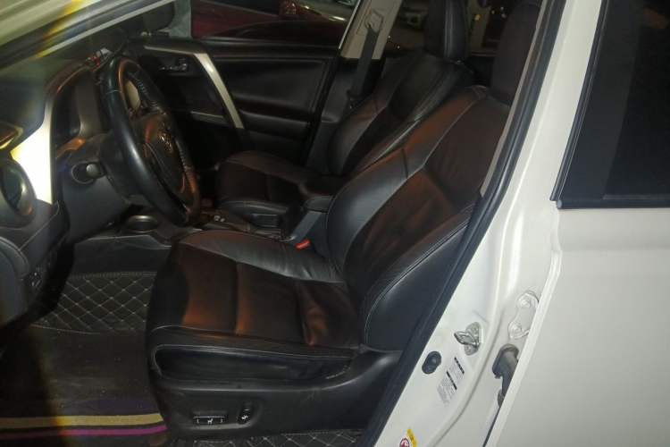 Used Toyota RAV4 2015 2.0L CVT Four-Wheel Drive New Edition Left Front Seat