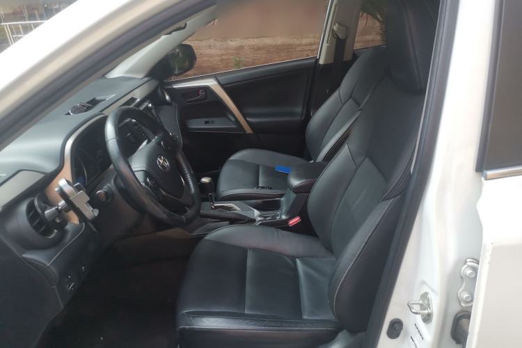 Used Toyota RAV4 2015 2.5L Automatic 4x4 Elite Edition Left Front Seat