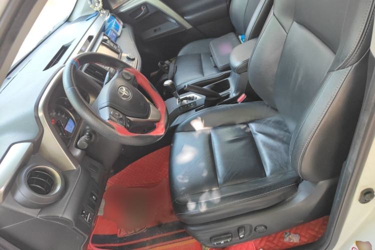Used Toyota RAV4 2015 2.5L Automatic 4x4 Elite Edition Left Front Seat