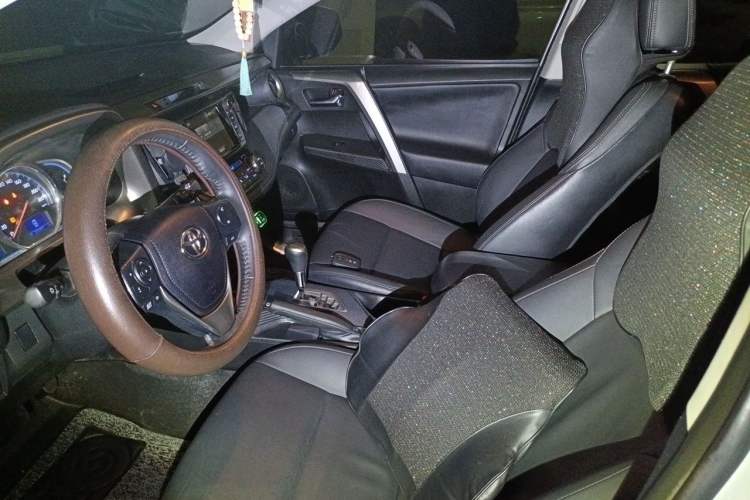 Used Toyota RAV4 2015 2.0L CVT Four-Wheel Drive New Edition Left Front Seat