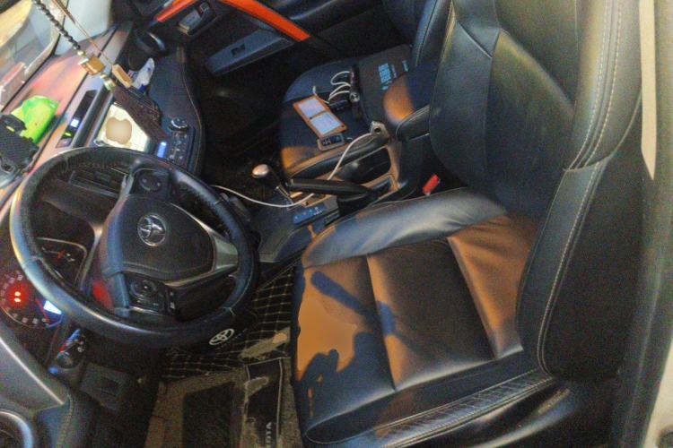 Used Toyota RAV4 2015 2.5L Automatic 4x4 Elite Edition Left Front Seat