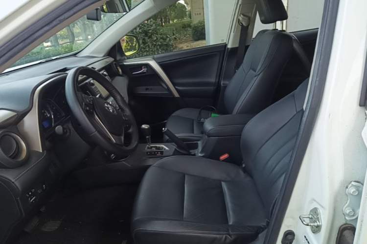 Used Toyota RAV4 2015 2.0L CVT Four-Wheel Drive New Edition Left Front Seat
