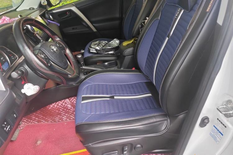 Used Toyota RAV4 2015 2.5L Automatic 4x4 Elite Edition Left Front Seat
