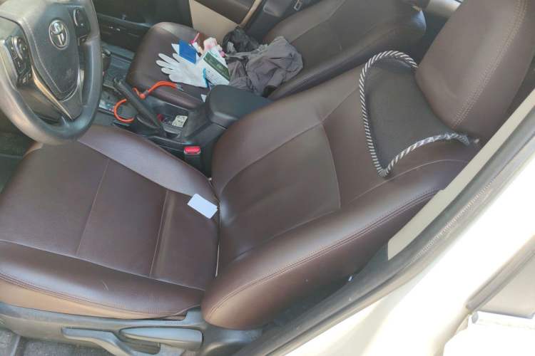 Used Toyota RAV4 2015 2.0L CVT Two-Wheel Drive Fashion Edition Left Front Seat