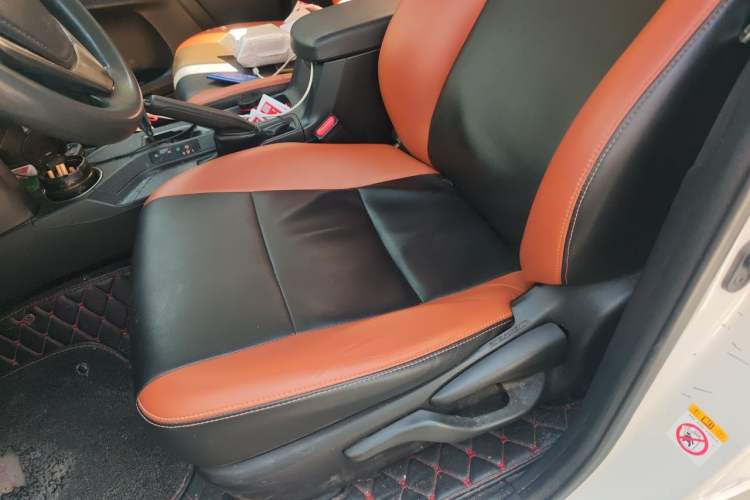 Used Toyota RAV4 2015 2.0L CVT Two-Wheel Drive Fashion Edition Left Front Seat