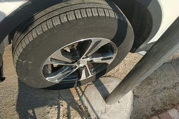 Used Toyota RAV4 2015 2.0L CVT Two-Wheel Drive Fashion Edition Left Front Wheel Hub