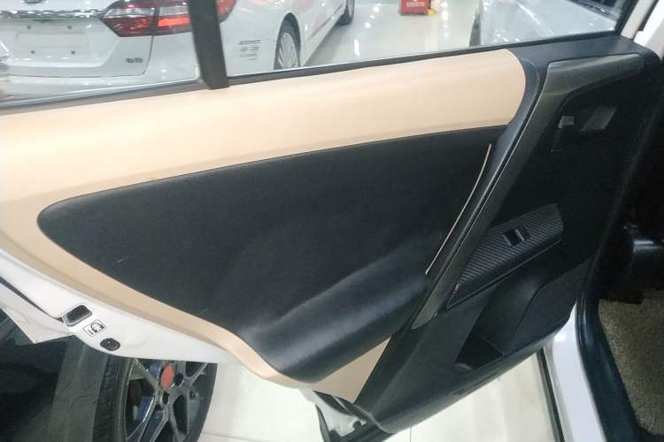 Used Toyota RAV4 2015 2.0L CVT Two-Wheel Drive Urban Edition Left Rear Door Interior