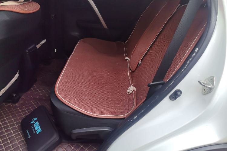 Used Toyota RAV4 2015 2.0L CVT Two-Wheel Drive Fashion Edition Left Rear Seat