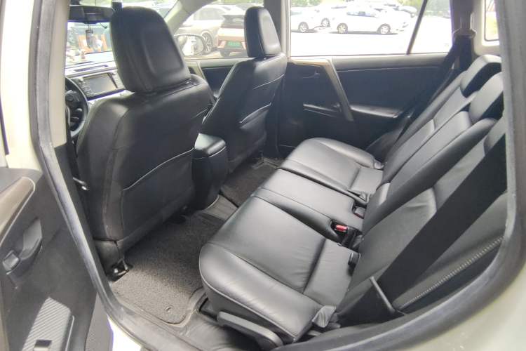 Used Toyota RAV4 2015 2.5L Automatic 4x4 Elite Edition Left Rear Seat