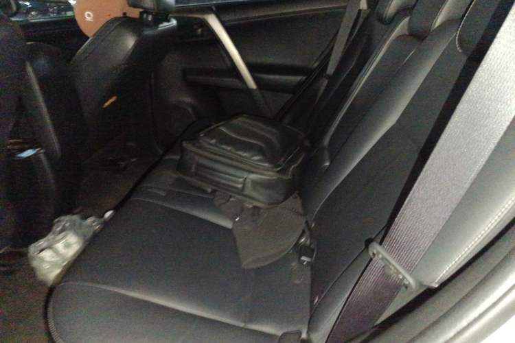 Used Toyota RAV4 2015 2.5L Automatic 4x4 Elite Edition Left Rear Seat