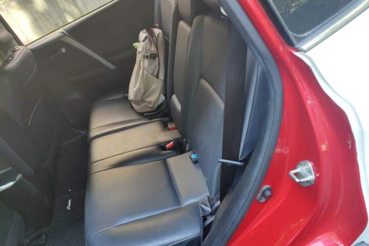 Used Toyota RAV4 2015 2.0L CVT Four-Wheel Drive New Edition Left Rear Seat