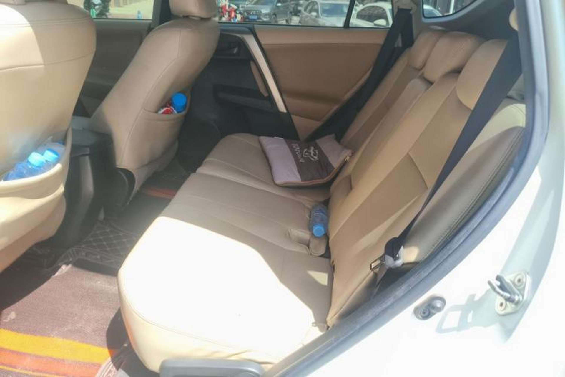 Used Toyota RAV4 2015 2.0L CVT Two-Wheel Drive Fashion Edition Left Rear Seat