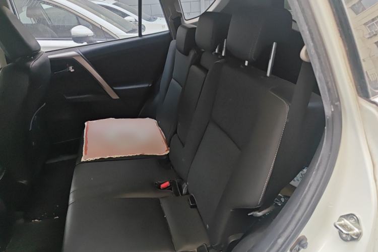Used Toyota RAV4 2015 2.0L CVT Four-Wheel Drive New Edition Left Rear Seat