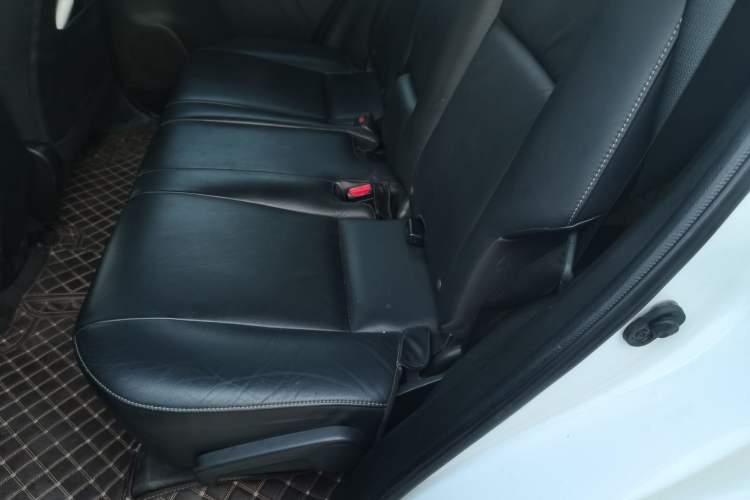 Used Toyota RAV4 2015 2.5L Automatic 4x4 Elite Edition Left Rear Seat