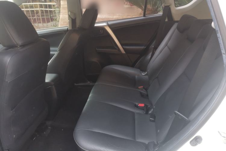 Used Toyota RAV4 2015 2.5L Automatic 4x4 Elite Edition Left Rear Seat