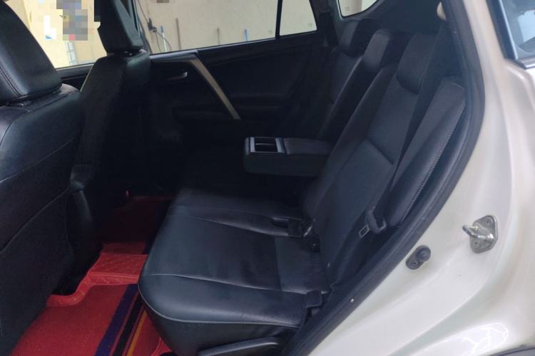 Used Toyota RAV4 2015 2.0L CVT Four-Wheel Drive New Edition Left Rear Seat