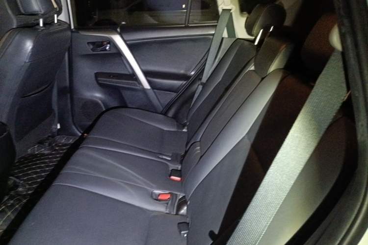 Used Toyota RAV4 2015 2.0L CVT Four-Wheel Drive New Edition Left Rear Seat