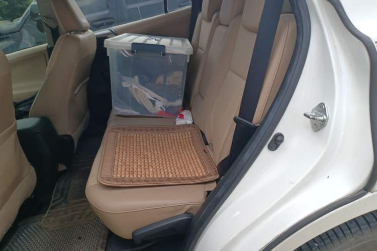 Used Toyota RAV4 2015 2.5L Automatic 4x4 Elite Edition Left Rear Seat