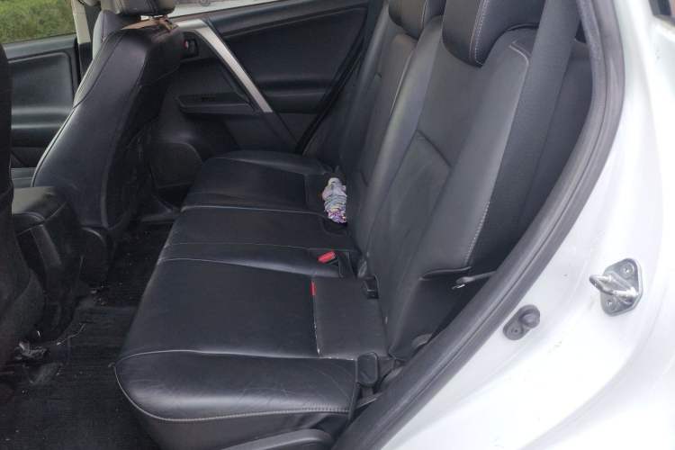 Used Toyota RAV4 2015 2.5L Automatic 4x4 Elite Edition Left Rear Seat