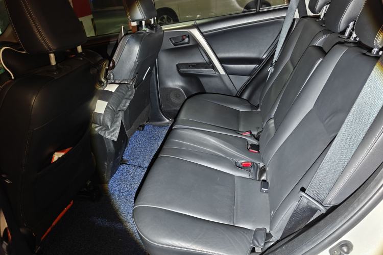 Used Toyota RAV4 2015 2.5L Automatic 4x4 Elite Edition Left Rear Seat