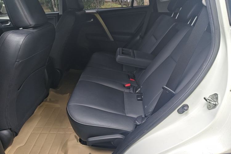 Used Toyota RAV4 2015 2.0L CVT Four-Wheel Drive New Edition Left Rear Seat