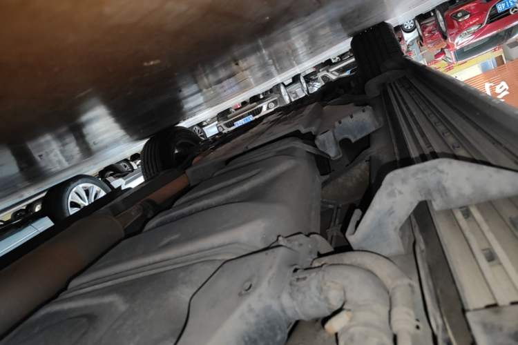 Used Toyota RAV4 2015 2.0L CVT Two-Wheel Drive Fashion Edition Left Side Sill